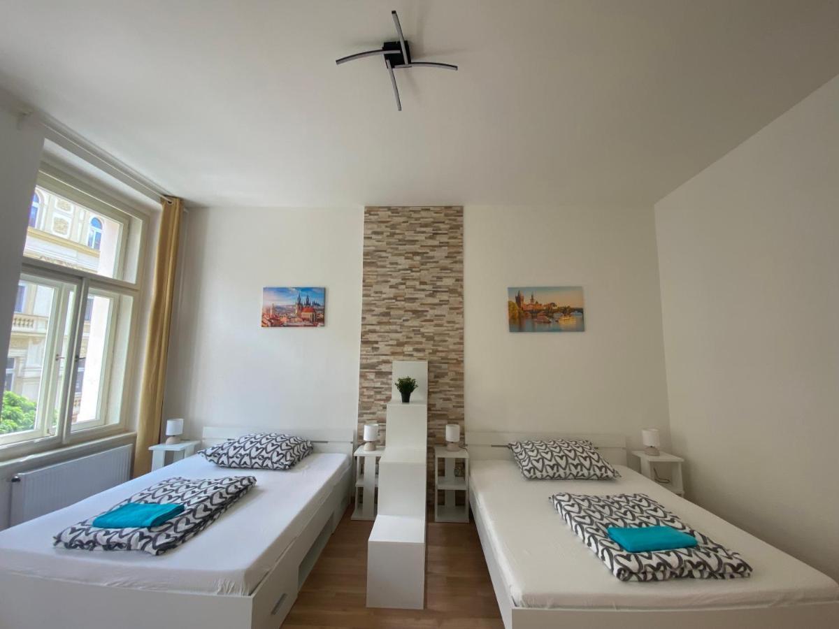 Designed Apartment Next To Vaclav Square With Terrace And Private Garage Prague Exterior photo